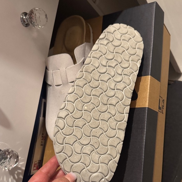 Women's Suede Mules in Light Gray - Picture 4 of 4